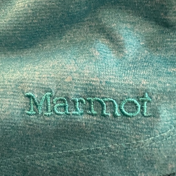 Marmot women’s five button top - size medium - Picture 4 of 5